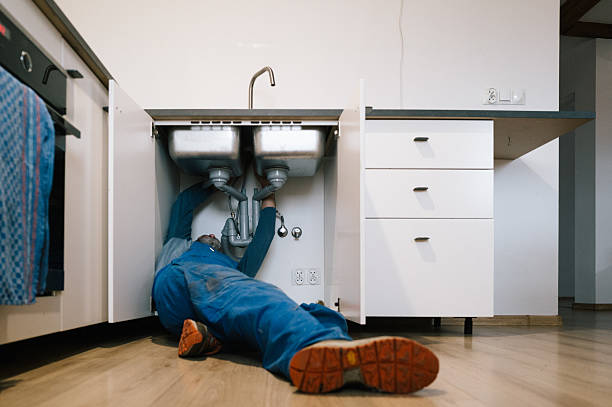 Professional Plumbing technician working in Groveland, ID